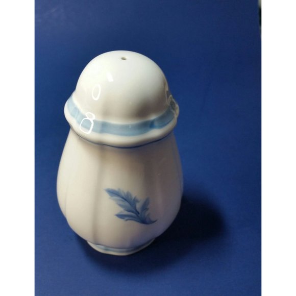 Villeroy & Boch Casa Azul Salt and Pepper Set Blue Trim and Leaf Made In Germany - Picture 7 of 10